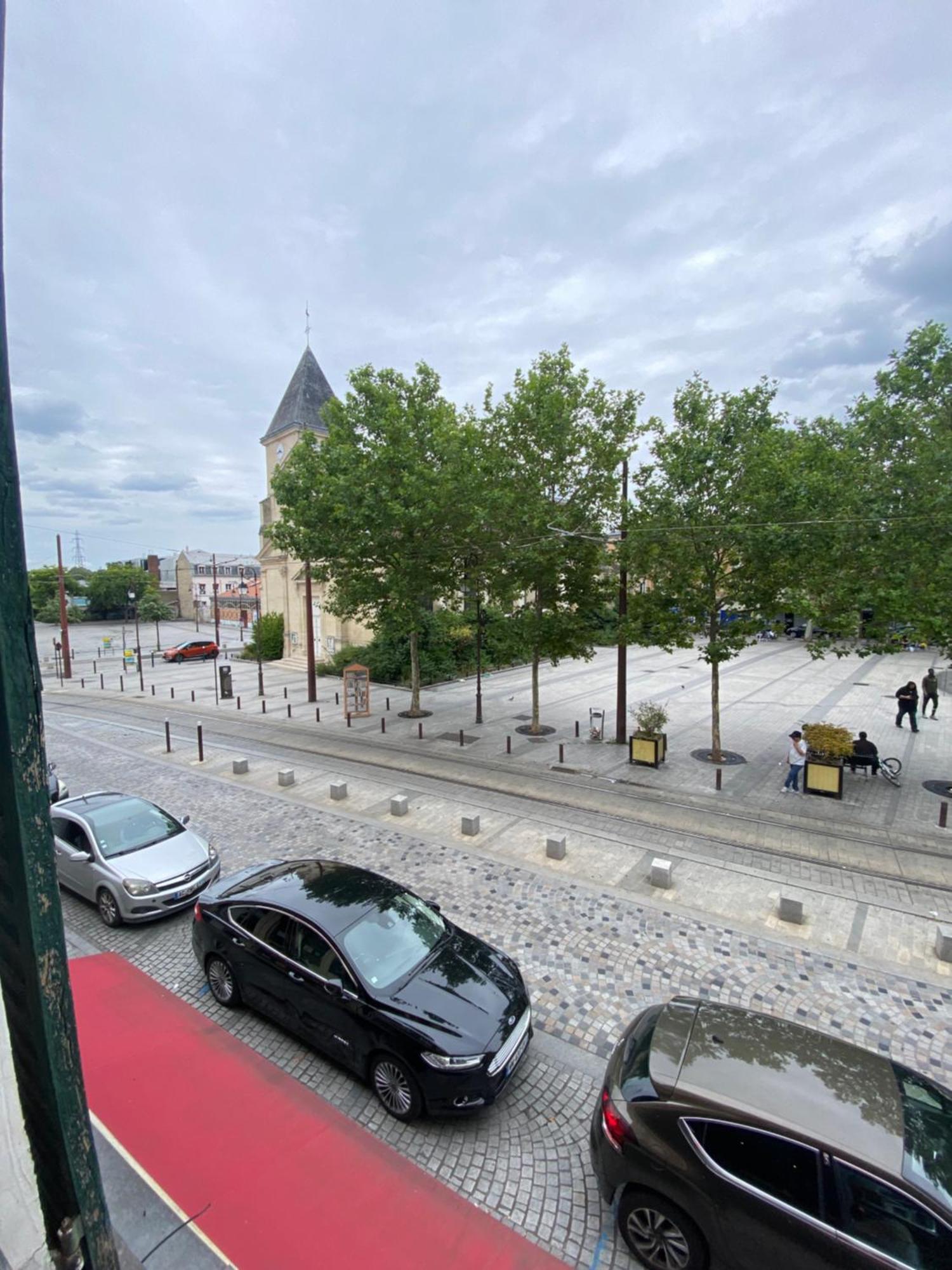 Balcon De Paris Lägenhet Gennevilliers Exteriör bild
